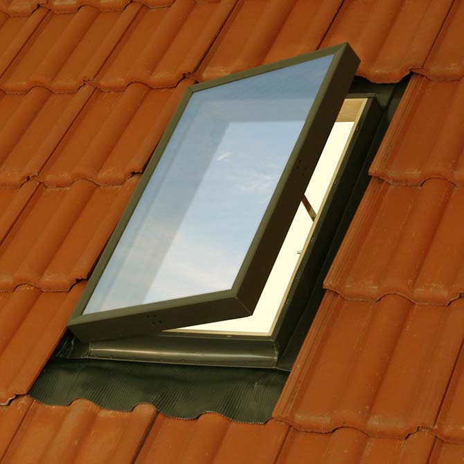 Solstro () Solstro